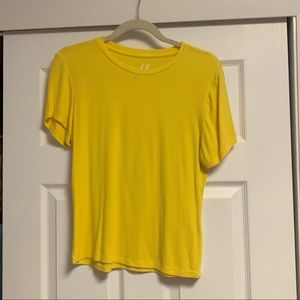 yellow t shirt